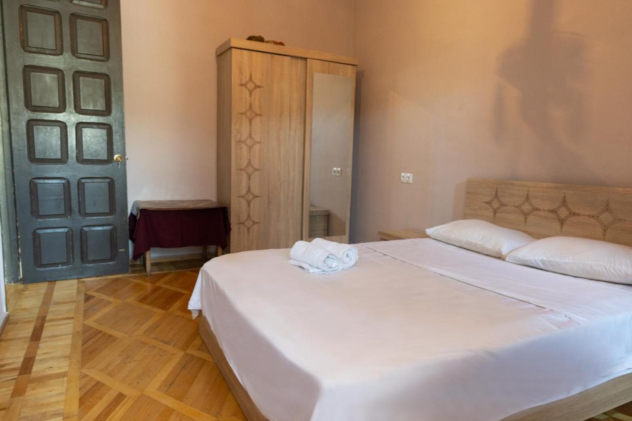 Wine House Hotell Tbilisi Exteriör bild