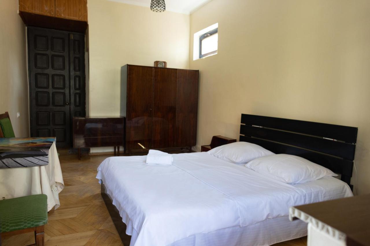 Wine House Hotell Tbilisi Exteriör bild