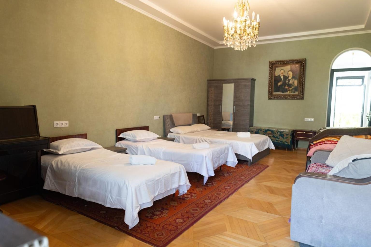 Wine House Hotell Tbilisi Exteriör bild