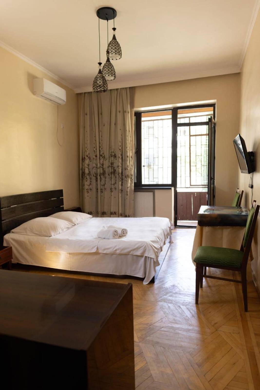 Wine House Hotell Tbilisi Exteriör bild