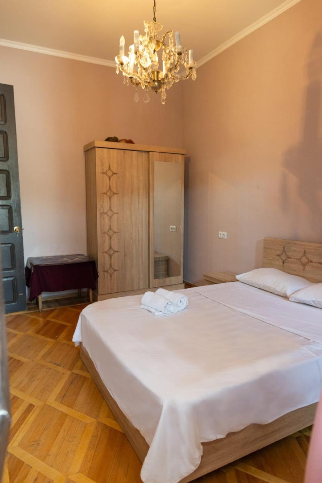 Wine House Hotell Tbilisi Exteriör bild