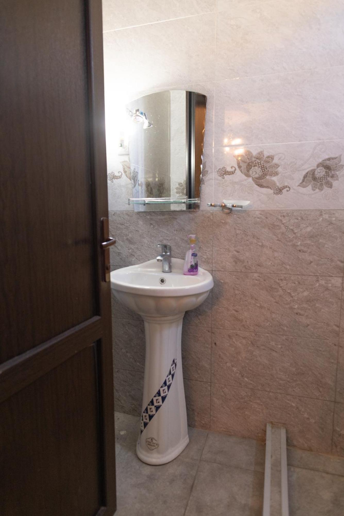 Wine House Hotell Tbilisi Rum bild